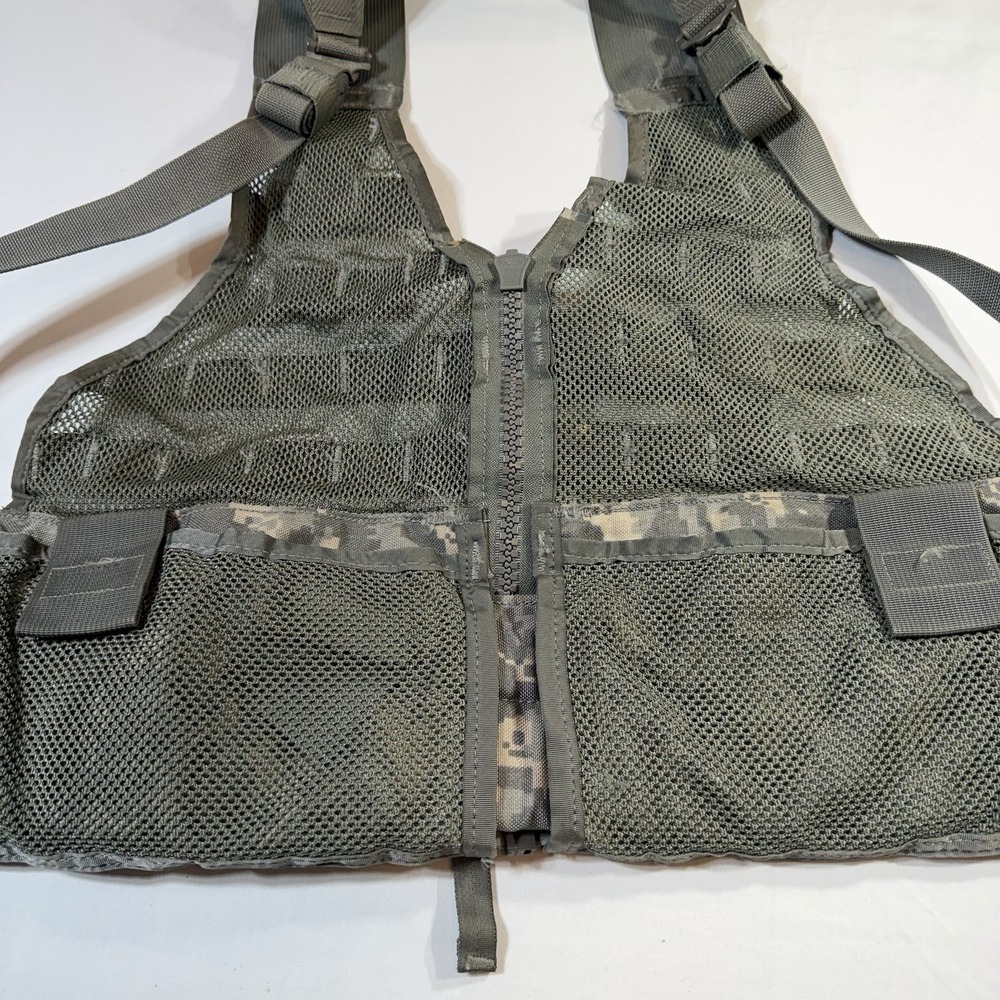 ACU FLC Vest Fighting Load Carrier, US Army MOLLE II Digital Camo USGI - Picture 7 of 9